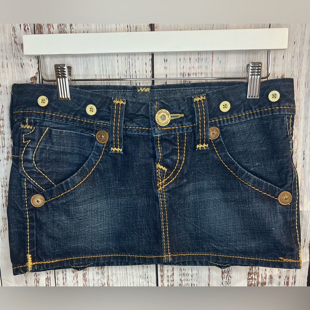 True Religion Y2K Denim Mini Skirt Size 25 Low Rise Horseshoe Pocket